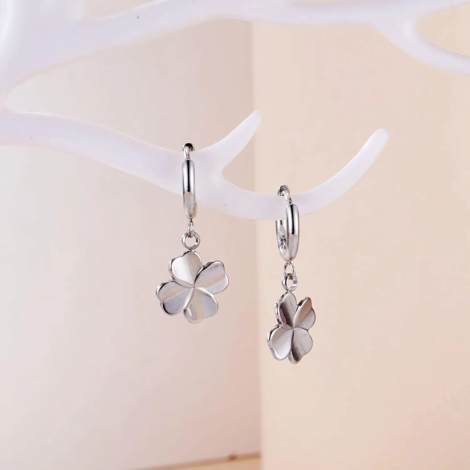 Cute Necklace Pendants Set for Girls with a Dainty Necklace Adjust Chain, Adorable Delicate Various Styles Pendants for Teen Little Girls Birthday Gift Pack