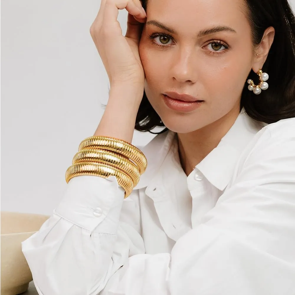 Gold Bangles for Women Set of 3 Chunky Stretch Bangles Bracelets 24K Gold Plated Stainless Steel Bracelets Flexible Wide Stack Bracelets Designer Look Alike Jewelry for Women