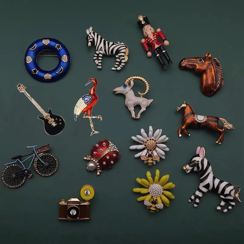 Luxury Creative Design Animal Cartoon Plant Brooch