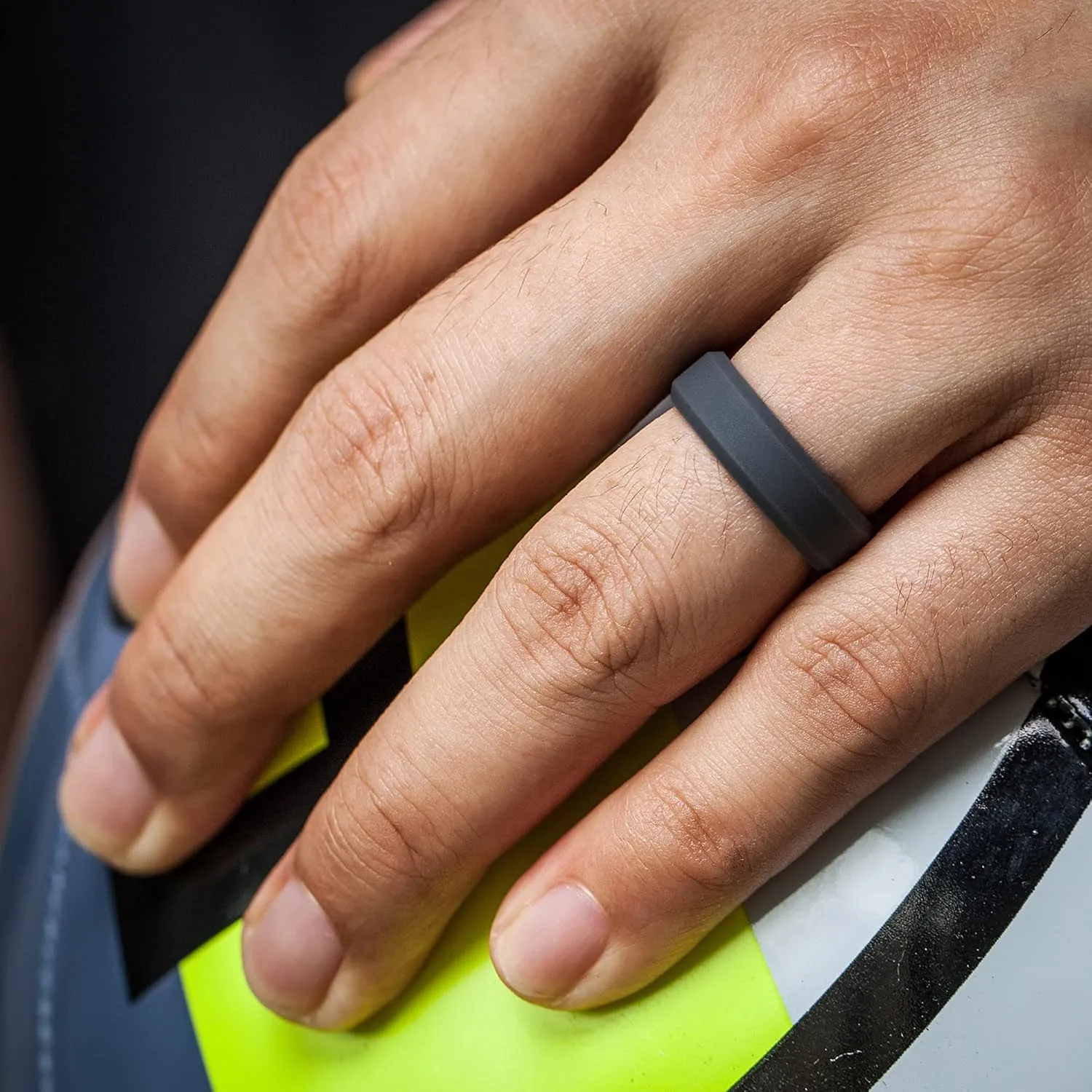 ThunderFit Silicone Wedding Rings Unisex, Beveled Rubber Engagement Bands - 1/4/7 Variety Multipack